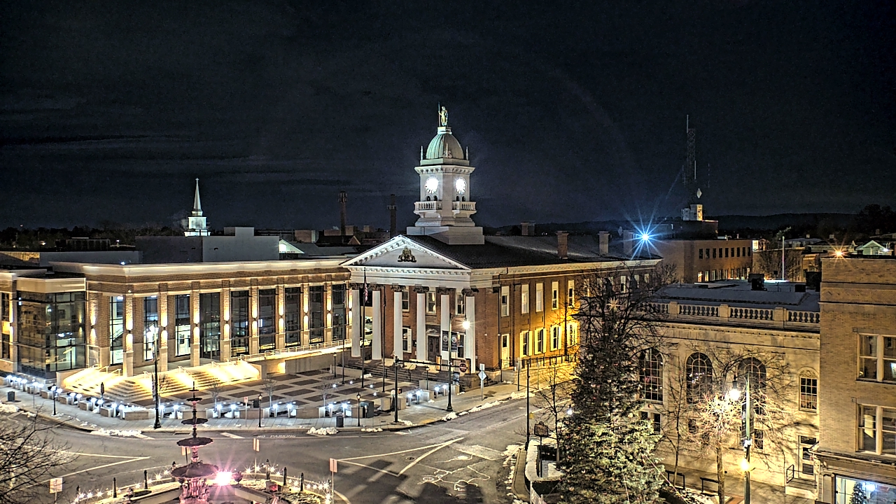 Thumbnail for current weather camera view from Franklin County 11-30 Visitors Center in Chambersburg, Pennsylvania