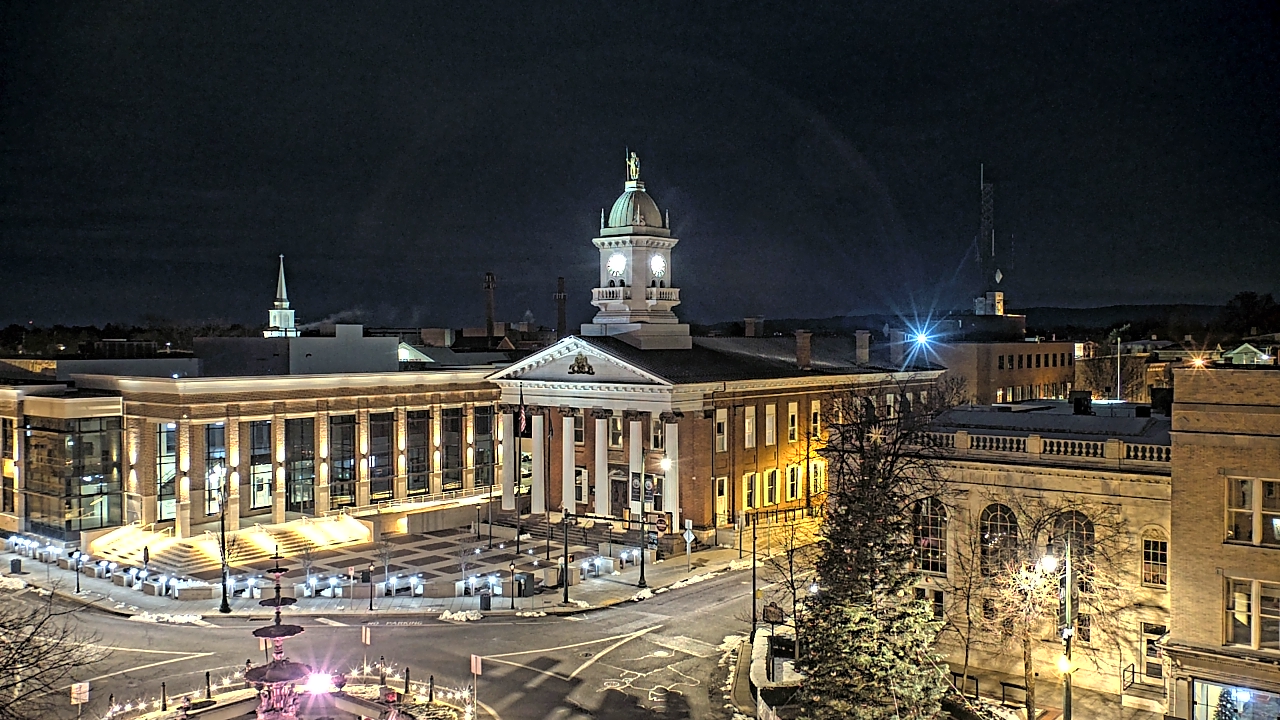 Thumbnail for current weather camera view from Franklin County 11-30 Visitors Center in Chambersburg, Pennsylvania