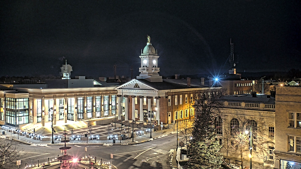 Thumbnail for current weather camera view from Franklin County 11-30 Visitors Center in Chambersburg, Pennsylvania