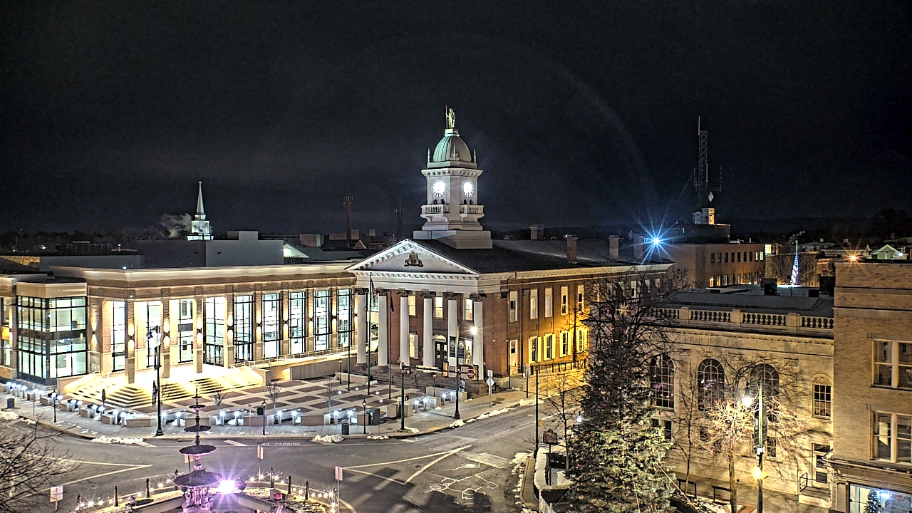 Thumbnail for current weather camera view from Franklin County 11-30 Visitors Center in Chambersburg, Pennsylvania