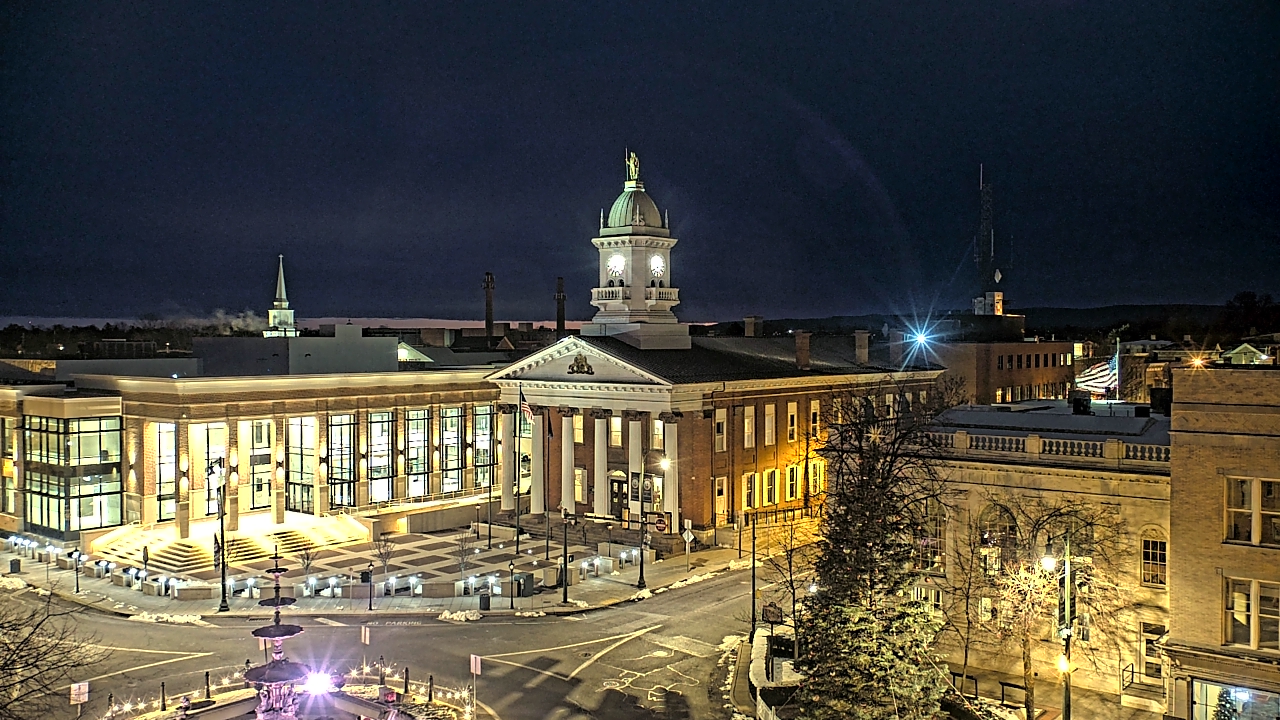 Thumbnail for current weather camera view from Franklin County 11-30 Visitors Center in Chambersburg, Pennsylvania