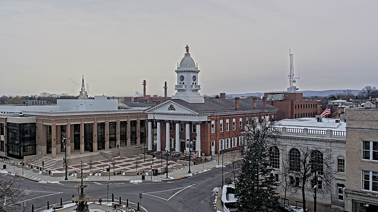 Thumbnail for current weather camera view from Franklin County 11-30 Visitors Center in Chambersburg, Pennsylvania