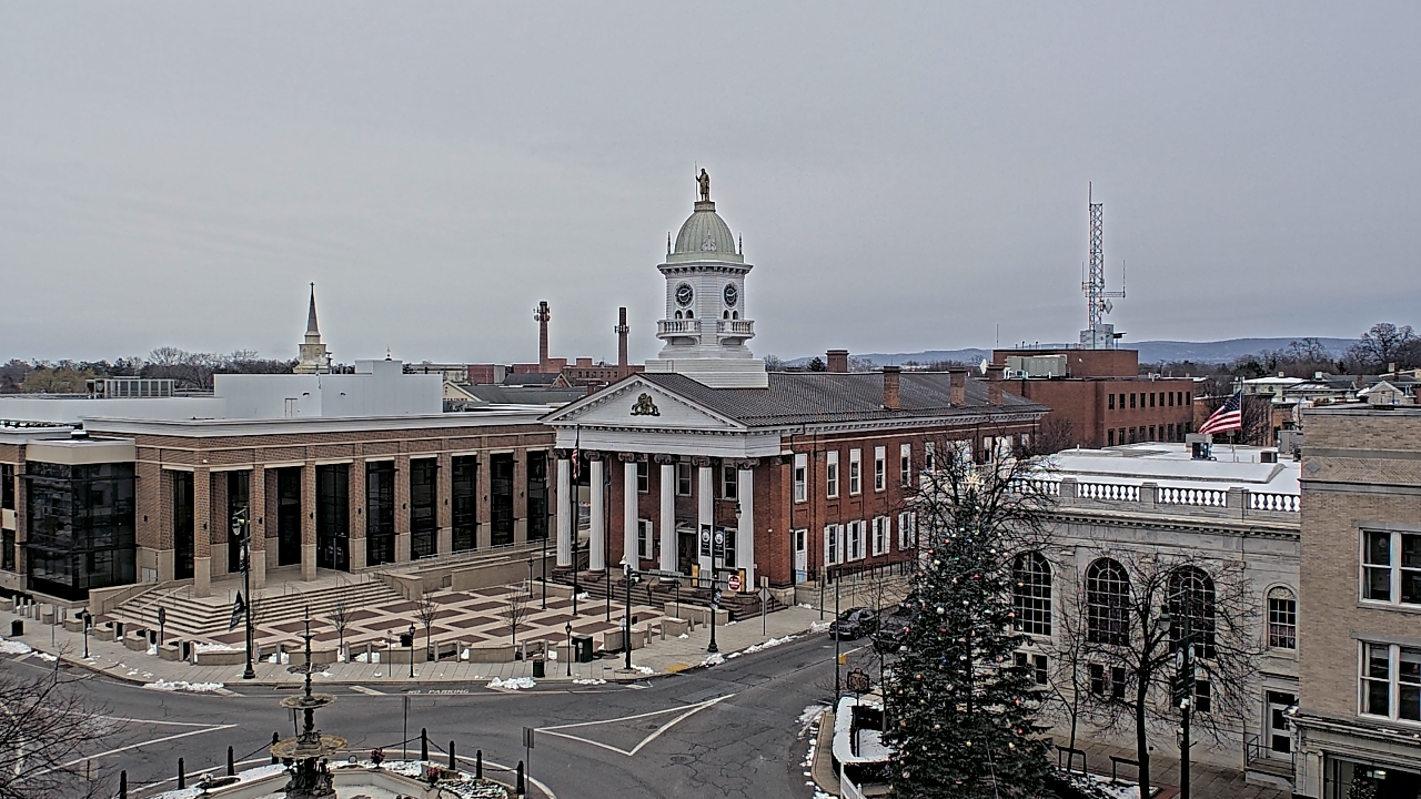Thumbnail for current weather camera view from Franklin County 11-30 Visitors Center in Chambersburg, Pennsylvania