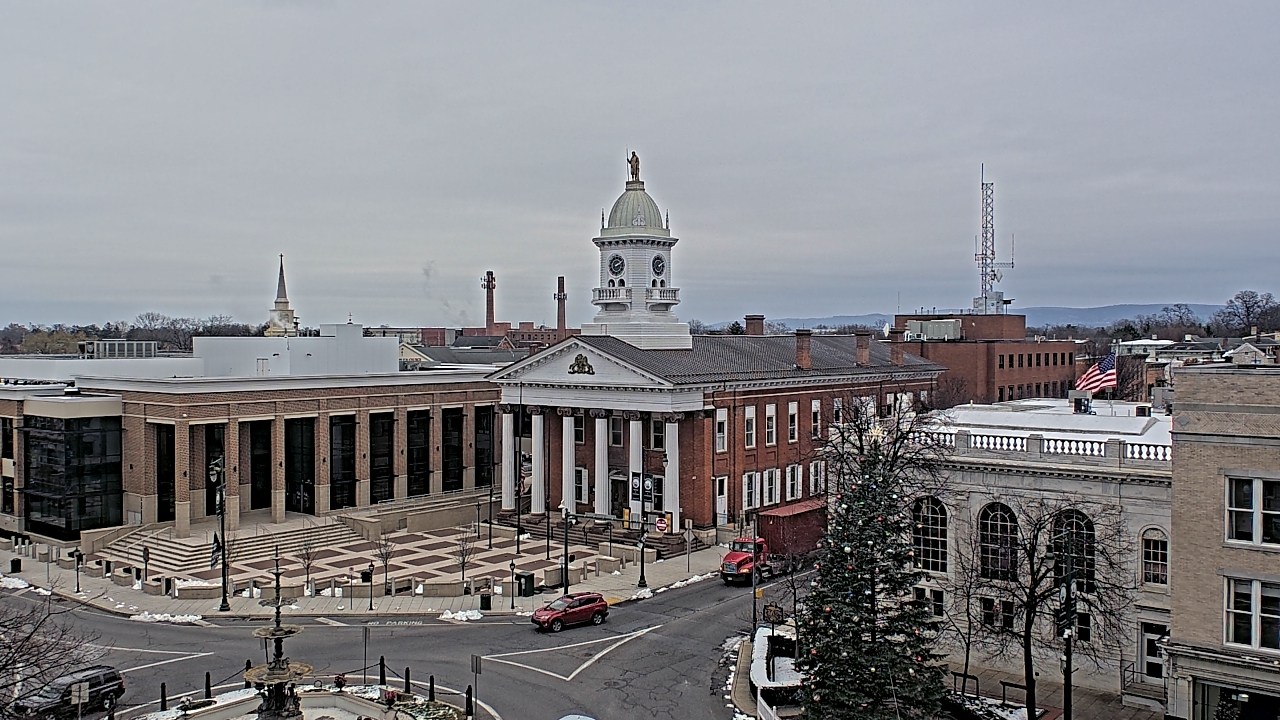 Thumbnail for current weather camera view from Franklin County 11-30 Visitors Center in Chambersburg, Pennsylvania