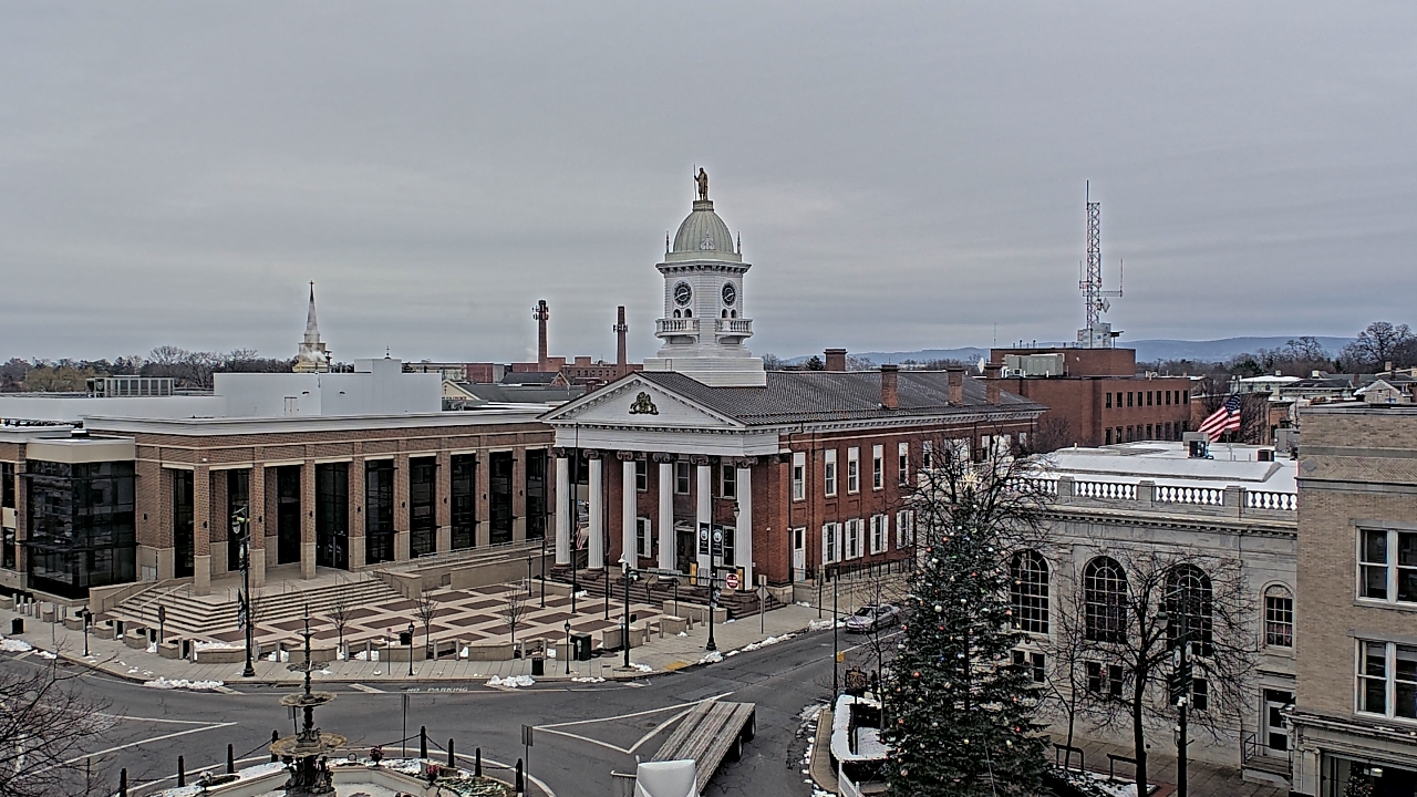 Thumbnail for current weather camera view from Franklin County 11-30 Visitors Center in Chambersburg, Pennsylvania
