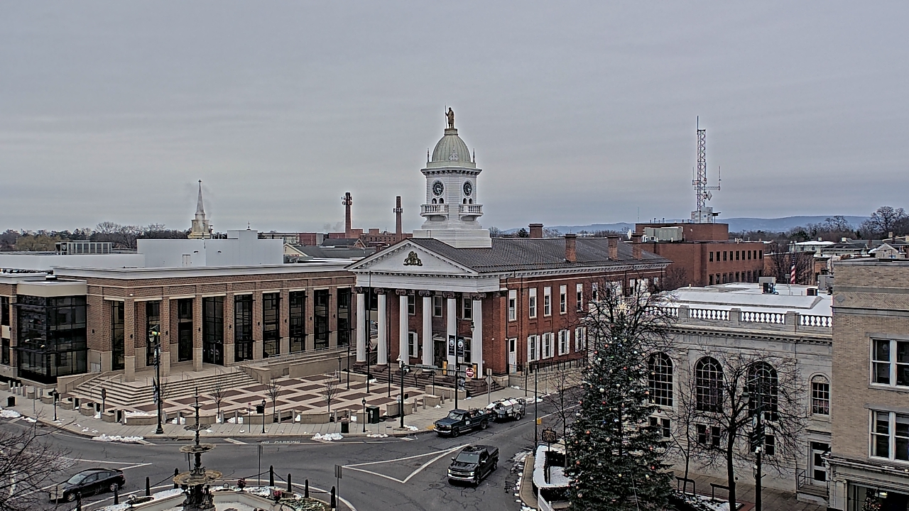 Thumbnail for current weather camera view from Franklin County 11-30 Visitors Center in Chambersburg, Pennsylvania