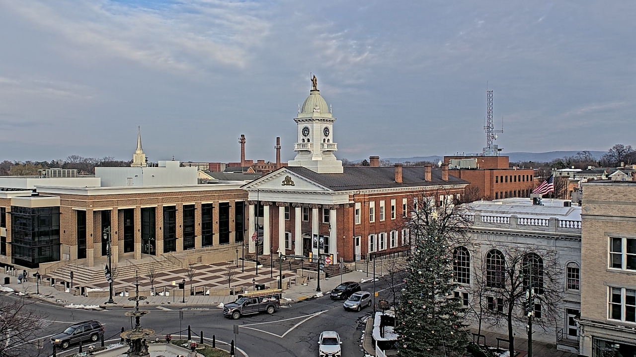 Thumbnail for current weather camera view from Franklin County 11-30 Visitors Center in Chambersburg, Pennsylvania