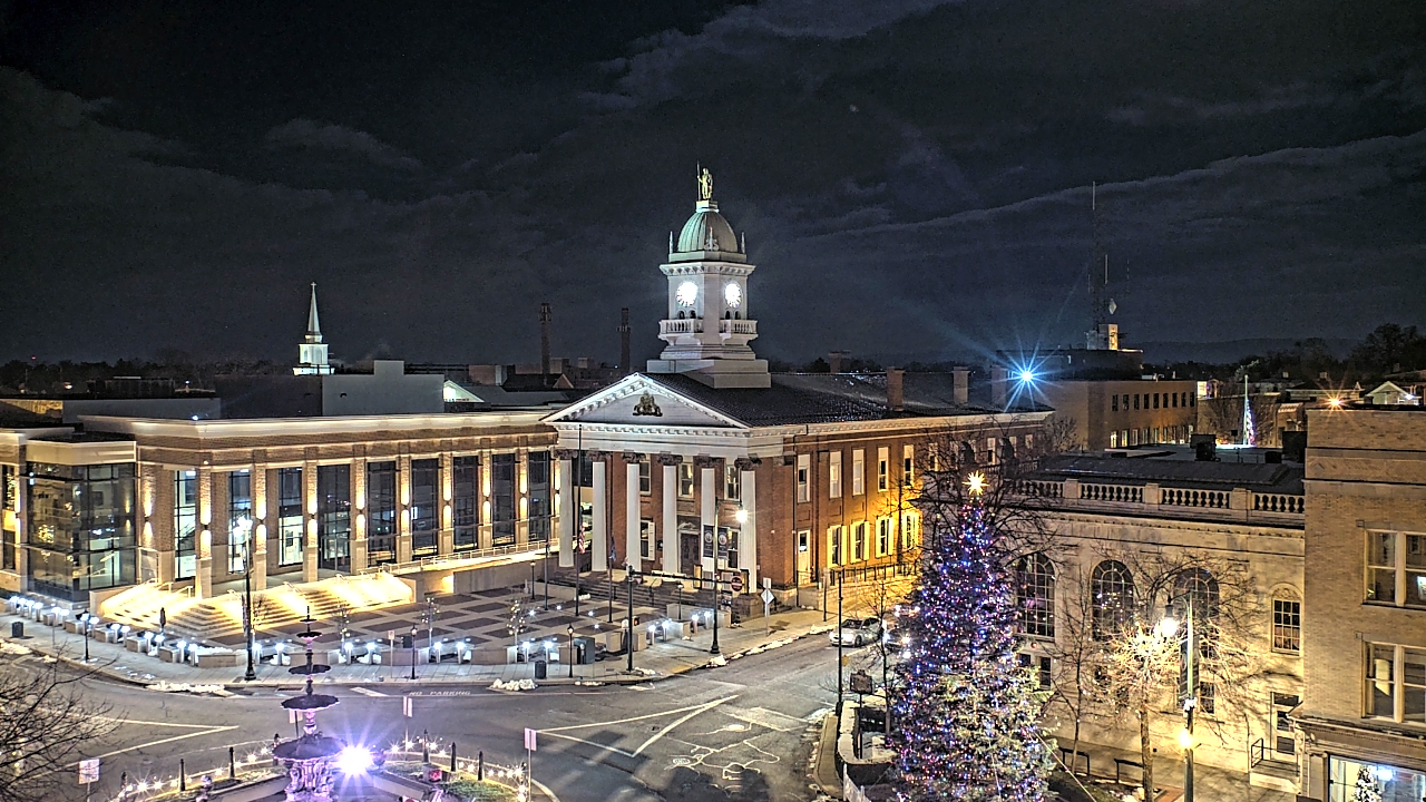 Thumbnail for current weather camera view from Franklin County 11-30 Visitors Center in Chambersburg, Pennsylvania
