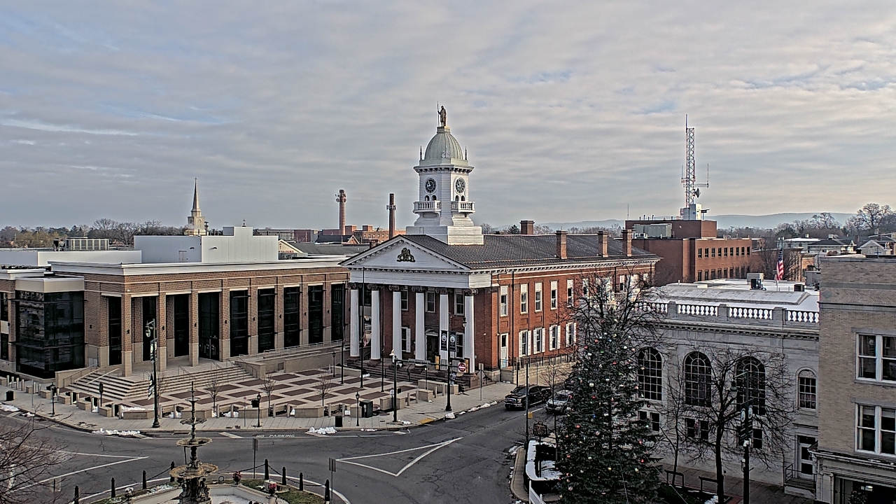 Thumbnail for current weather camera view from Franklin County 11-30 Visitors Center in Chambersburg, Pennsylvania