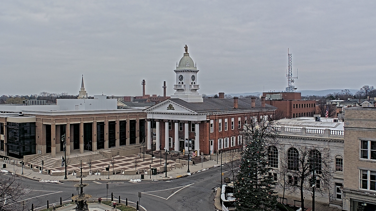 Thumbnail for current weather camera view from Franklin County 11-30 Visitors Center in Chambersburg, Pennsylvania