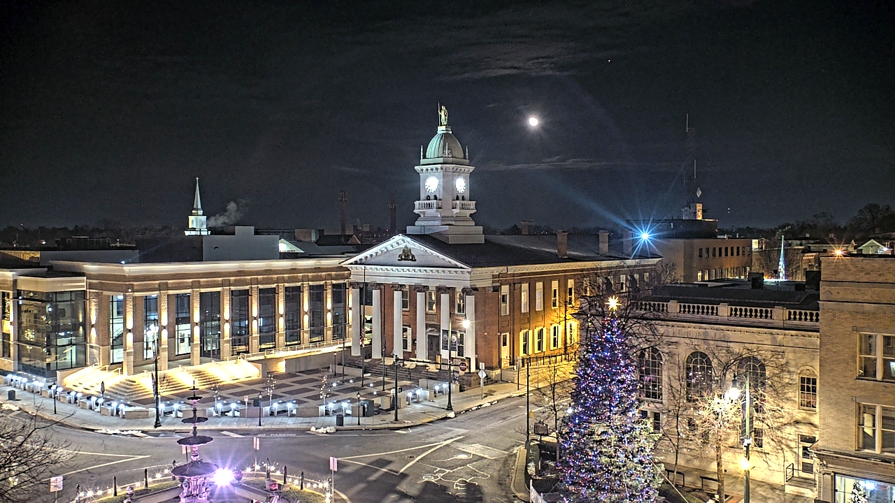 Thumbnail for current weather camera view from Franklin County 11-30 Visitors Center in Chambersburg, Pennsylvania