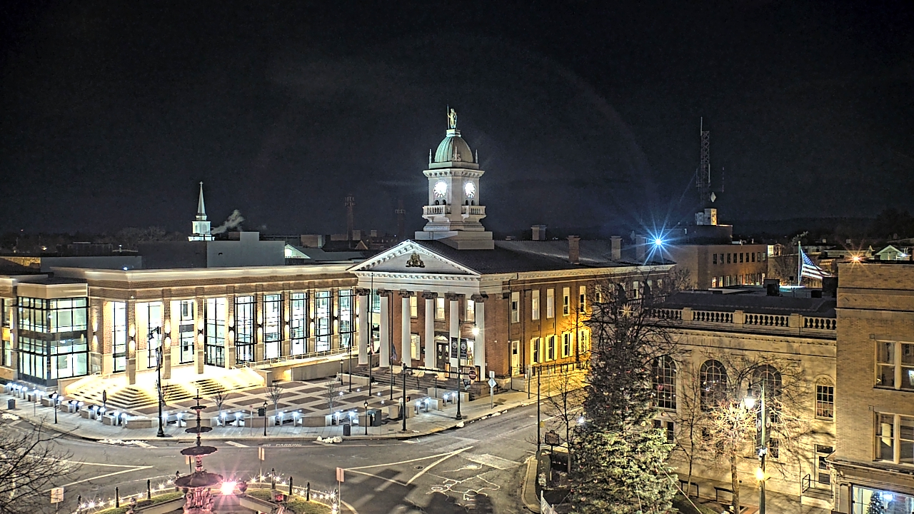 Thumbnail for current weather camera view from Franklin County 11-30 Visitors Center in Chambersburg, Pennsylvania