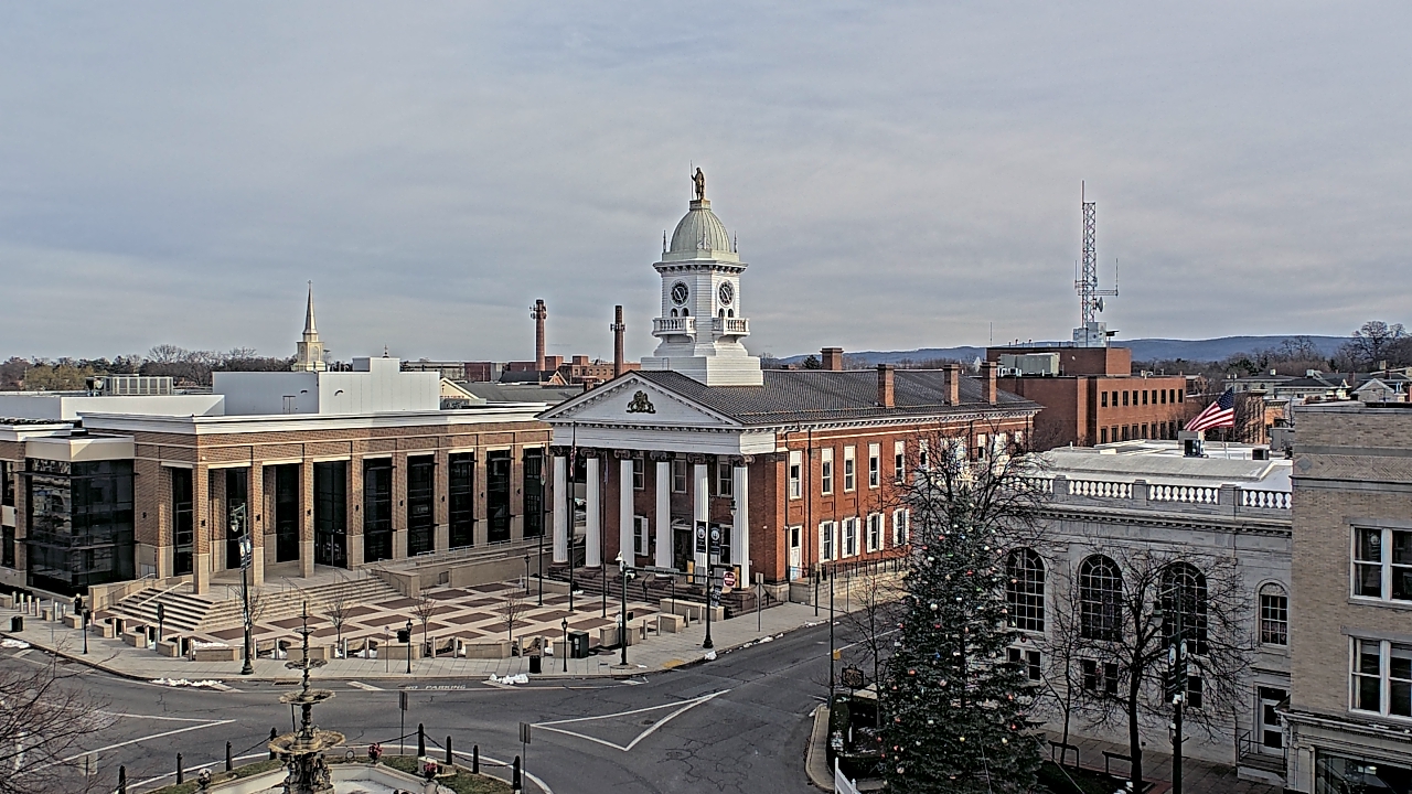 Thumbnail for current weather camera view from Franklin County 11-30 Visitors Center in Chambersburg, Pennsylvania