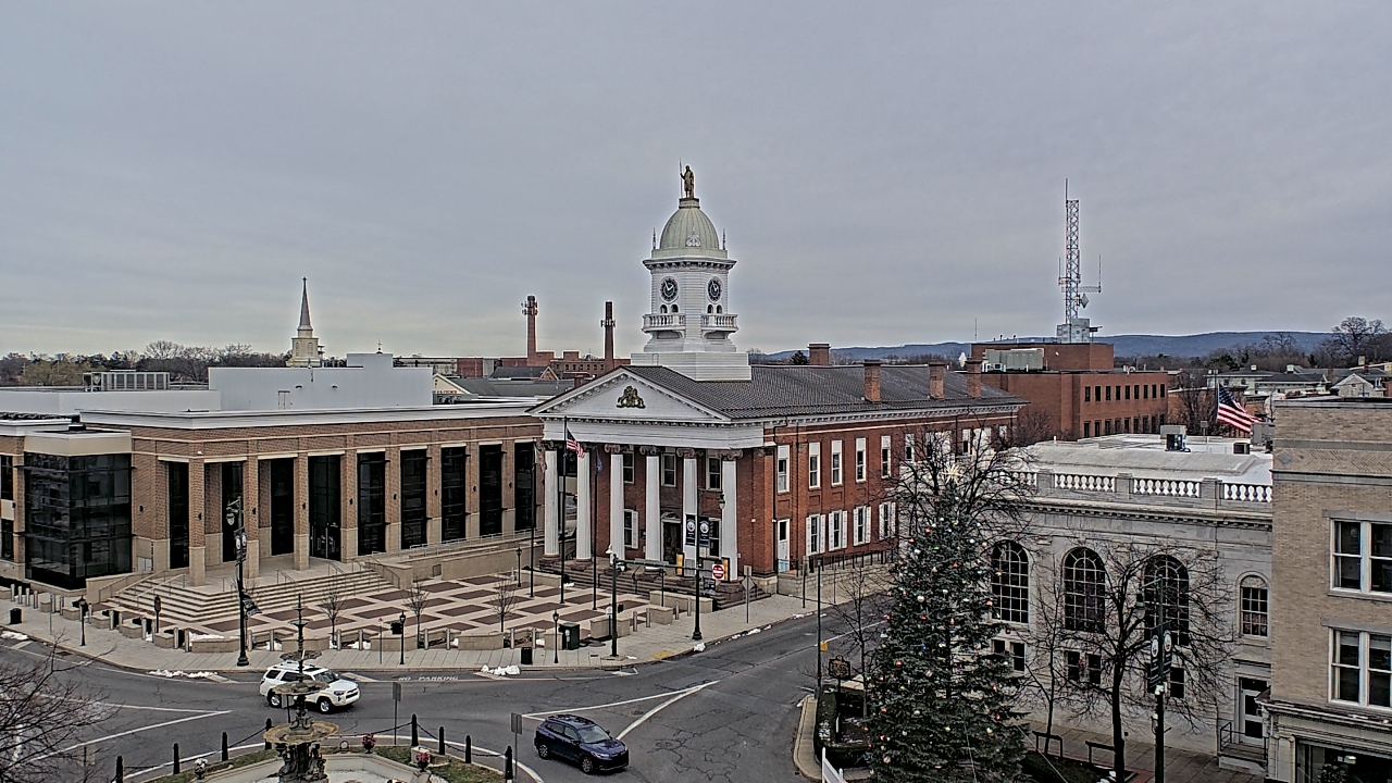 Thumbnail for current weather camera view from Franklin County 11-30 Visitors Center in Chambersburg, Pennsylvania