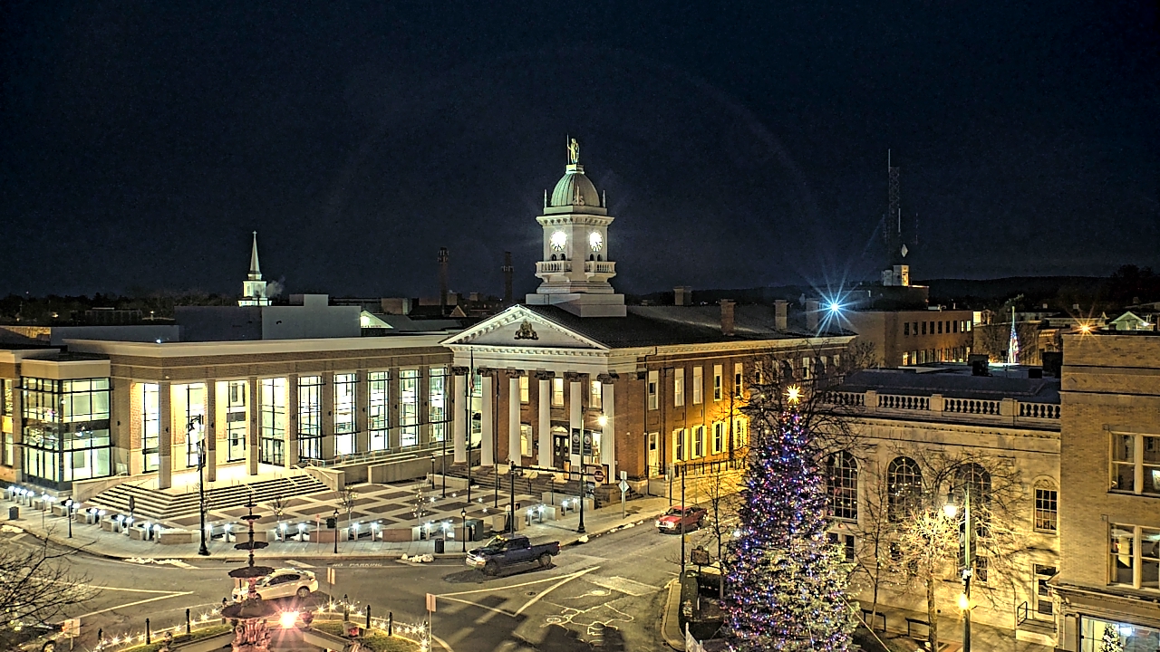 Thumbnail for current weather camera view from Franklin County 11-30 Visitors Center in Chambersburg, Pennsylvania