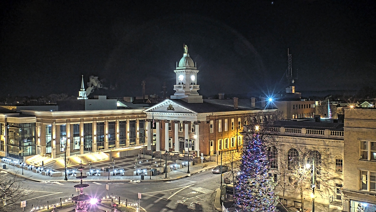 Thumbnail for current weather camera view from Franklin County 11-30 Visitors Center in Chambersburg, Pennsylvania
