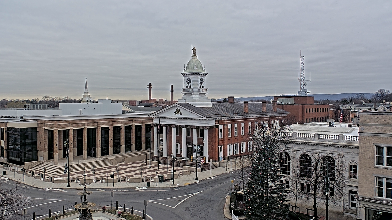 Thumbnail for current weather camera view from Franklin County 11-30 Visitors Center in Chambersburg, Pennsylvania