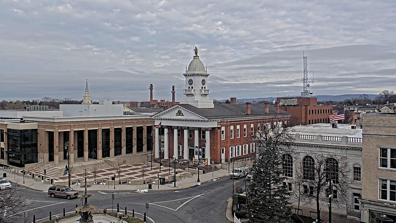 Thumbnail for current weather camera view from Franklin County 11-30 Visitors Center in Chambersburg, Pennsylvania