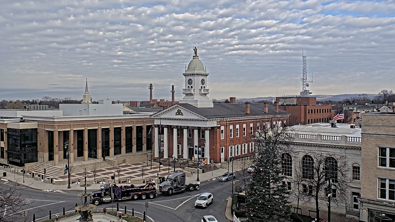 Thumbnail for current weather camera view from Franklin County 11-30 Visitors Center in Chambersburg, Pennsylvania