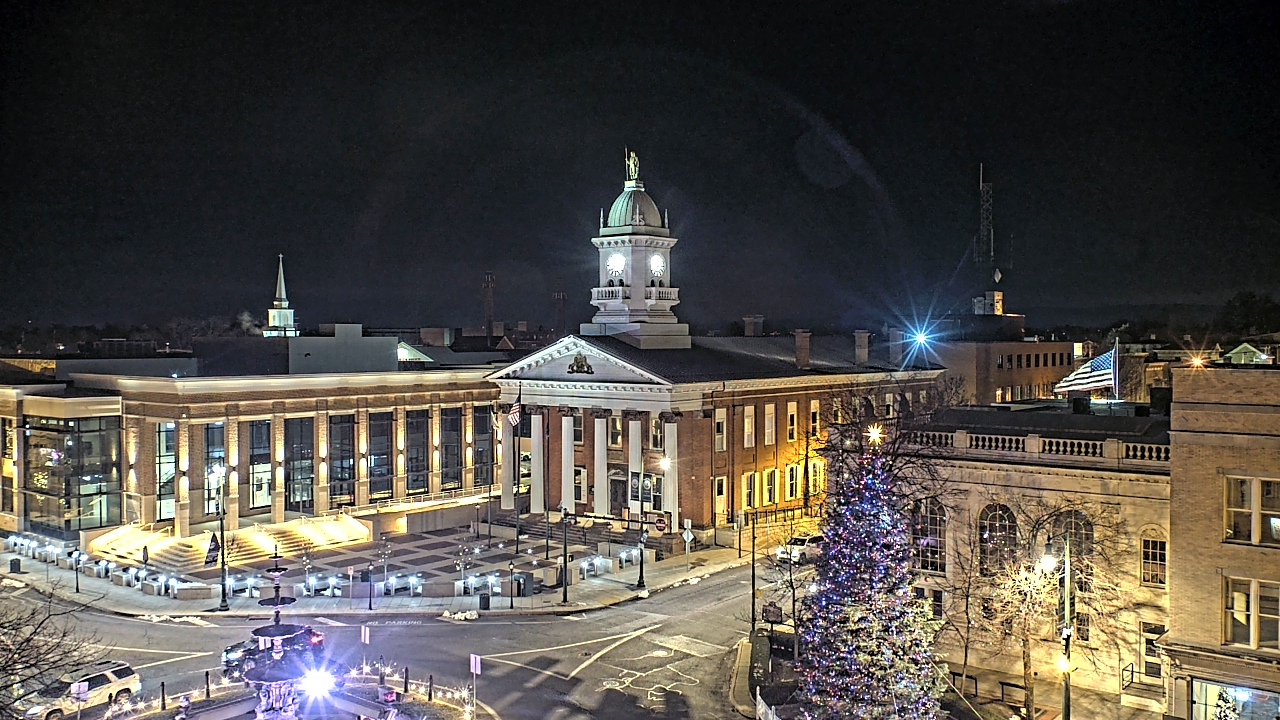 Thumbnail for current weather camera view from Franklin County 11-30 Visitors Center in Chambersburg, Pennsylvania