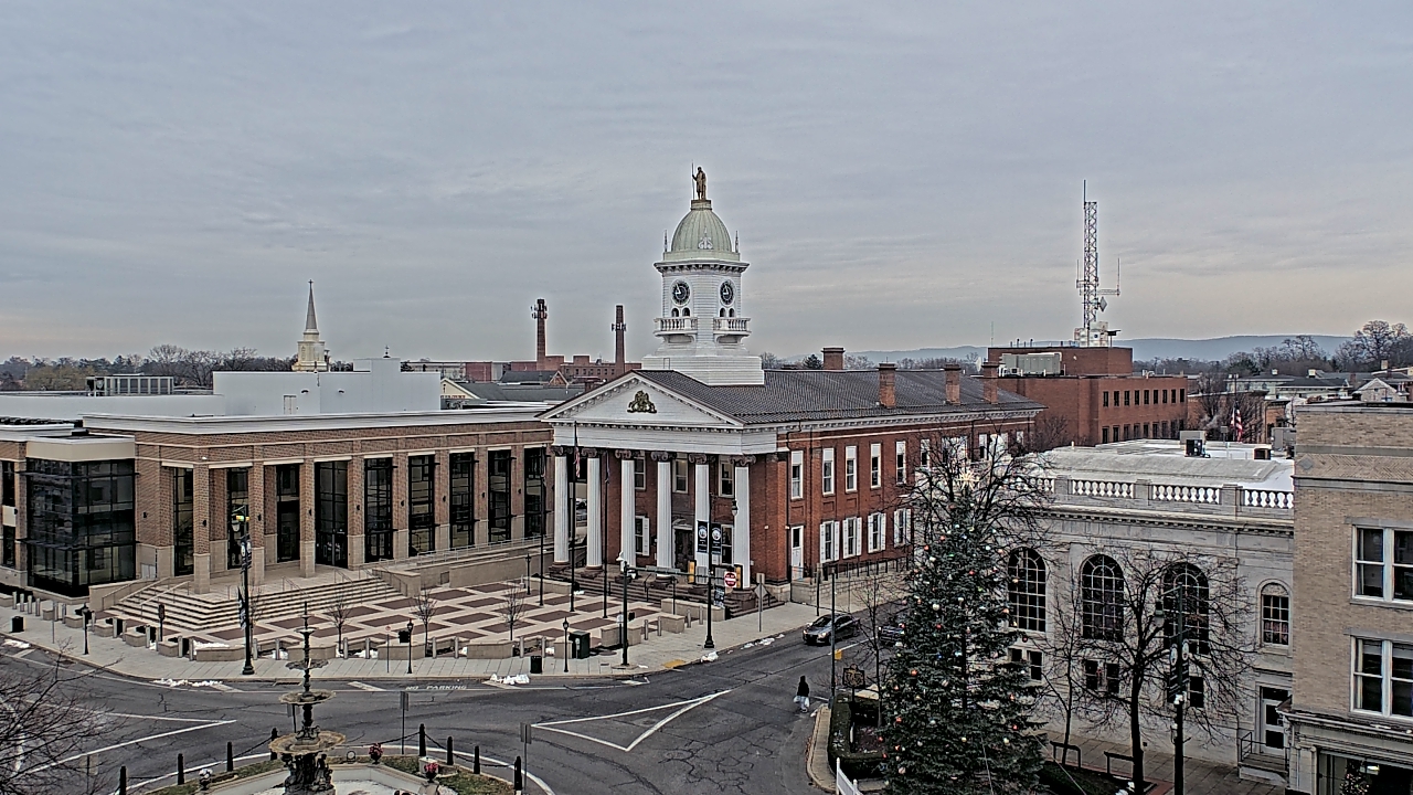 Thumbnail for current weather camera view from Franklin County 11-30 Visitors Center in Chambersburg, Pennsylvania