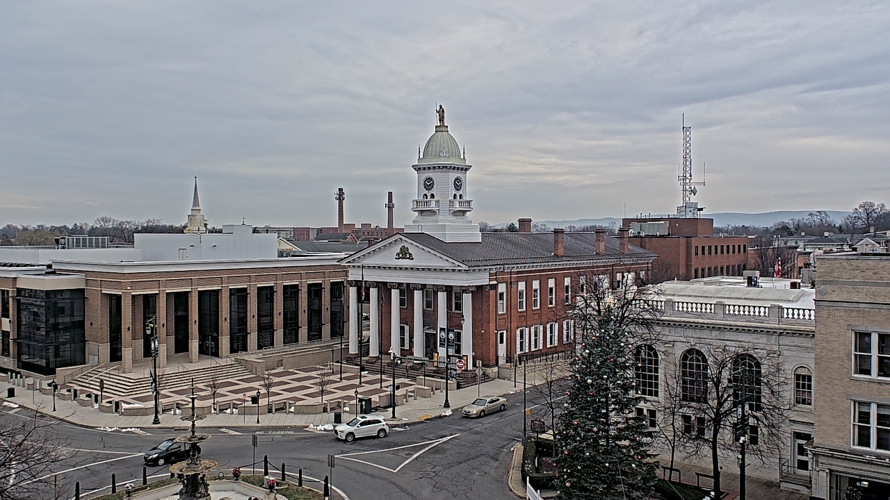 Thumbnail for current weather camera view from Franklin County 11-30 Visitors Center in Chambersburg, Pennsylvania