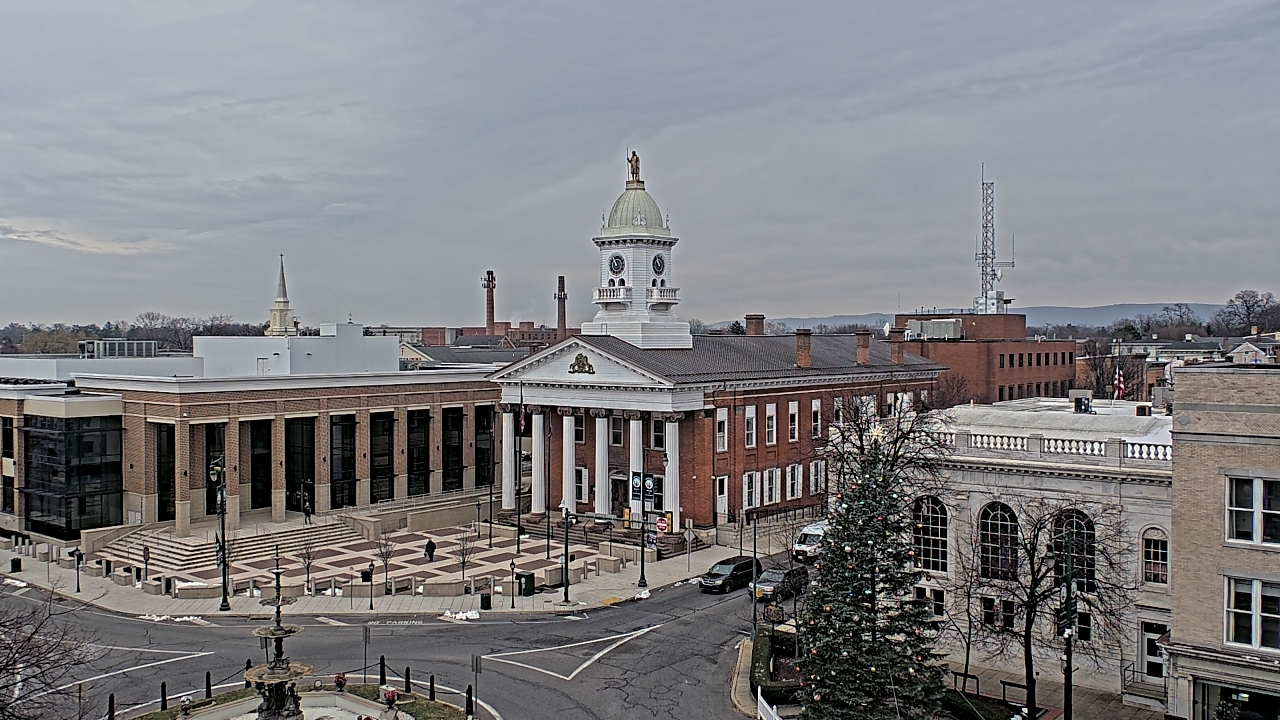 Thumbnail for current weather camera view from Franklin County 11-30 Visitors Center in Chambersburg, Pennsylvania