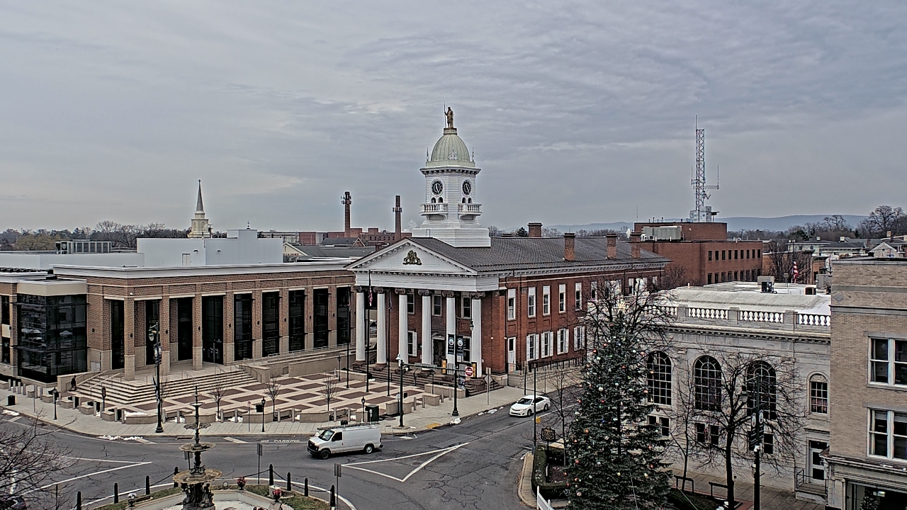 Thumbnail for current weather camera view from Franklin County 11-30 Visitors Center in Chambersburg, Pennsylvania