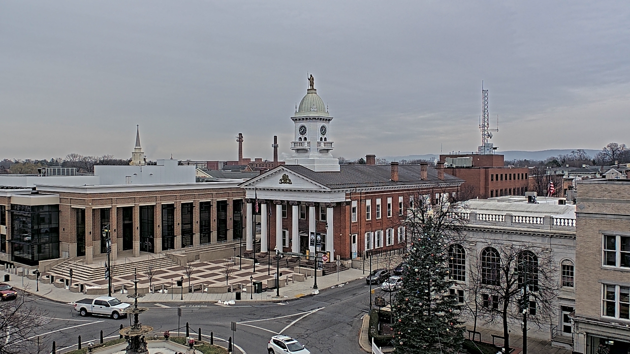 Thumbnail for current weather camera view from Franklin County 11-30 Visitors Center in Chambersburg, Pennsylvania