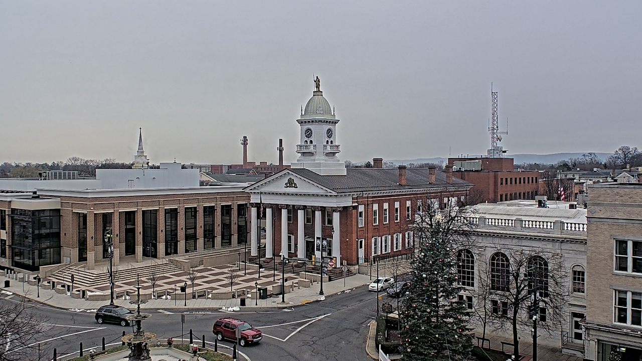 Thumbnail for current weather camera view from Franklin County 11-30 Visitors Center in Chambersburg, Pennsylvania