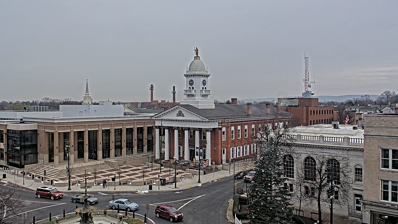 Thumbnail for current weather camera view from Franklin County 11-30 Visitors Center in Chambersburg, Pennsylvania