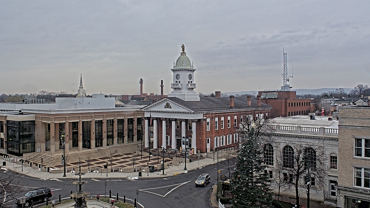 Thumbnail for current weather camera view from Franklin County 11-30 Visitors Center in Chambersburg, Pennsylvania