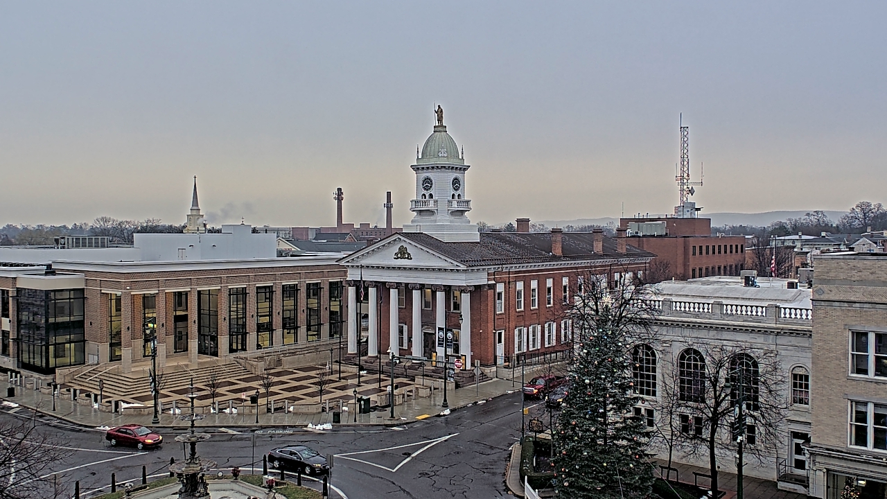 Thumbnail for current weather camera view from Franklin County 11-30 Visitors Center in Chambersburg, Pennsylvania