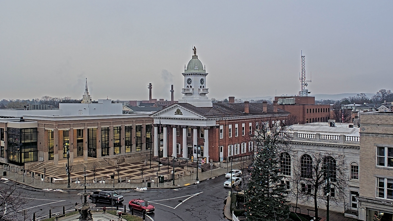 Thumbnail for current weather camera view from Franklin County 11-30 Visitors Center in Chambersburg, Pennsylvania