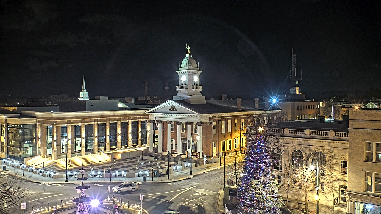 Thumbnail for current weather camera view from Franklin County 11-30 Visitors Center in Chambersburg, Pennsylvania