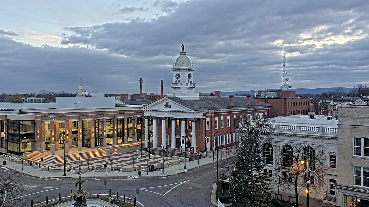 Thumbnail for current weather camera view from Franklin County 11-30 Visitors Center in Chambersburg, Pennsylvania