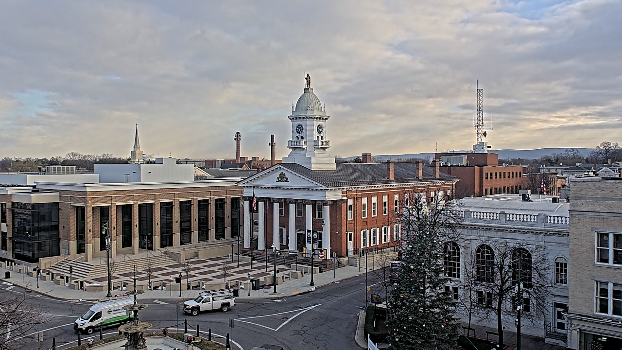 Thumbnail for current weather camera view from Franklin County 11-30 Visitors Center in Chambersburg, Pennsylvania