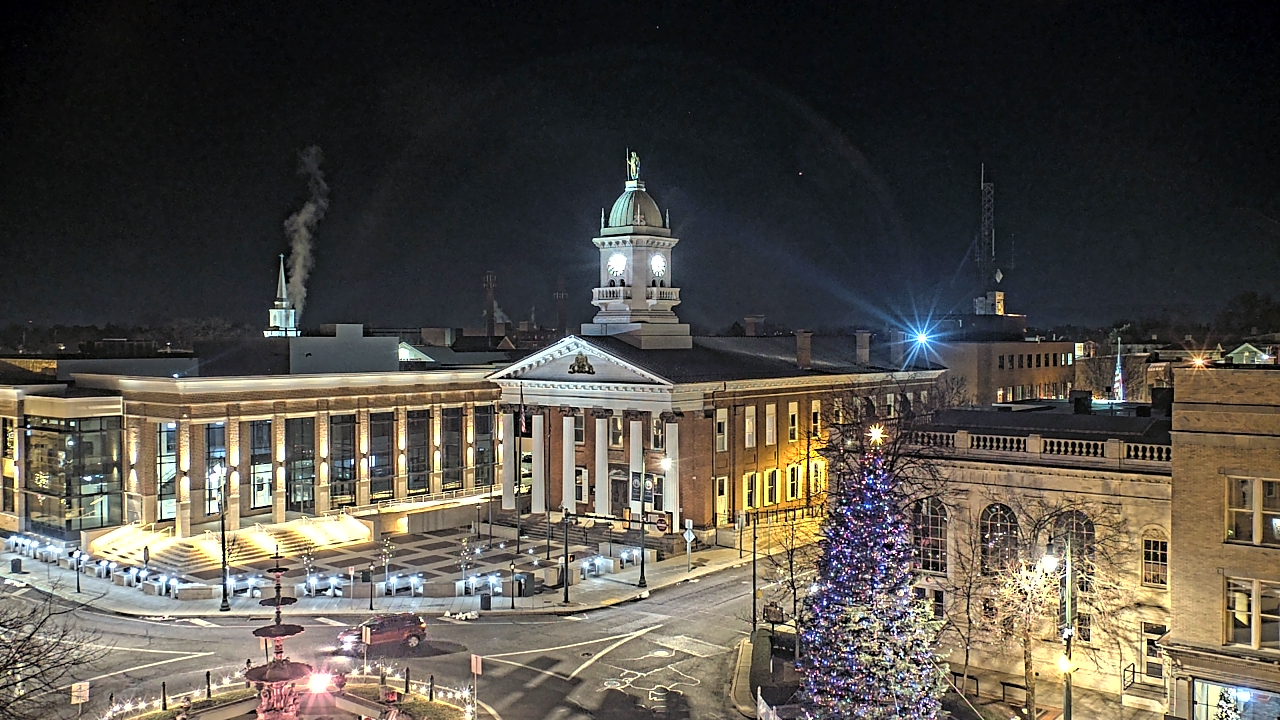 Thumbnail for current weather camera view from Franklin County 11-30 Visitors Center in Chambersburg, Pennsylvania