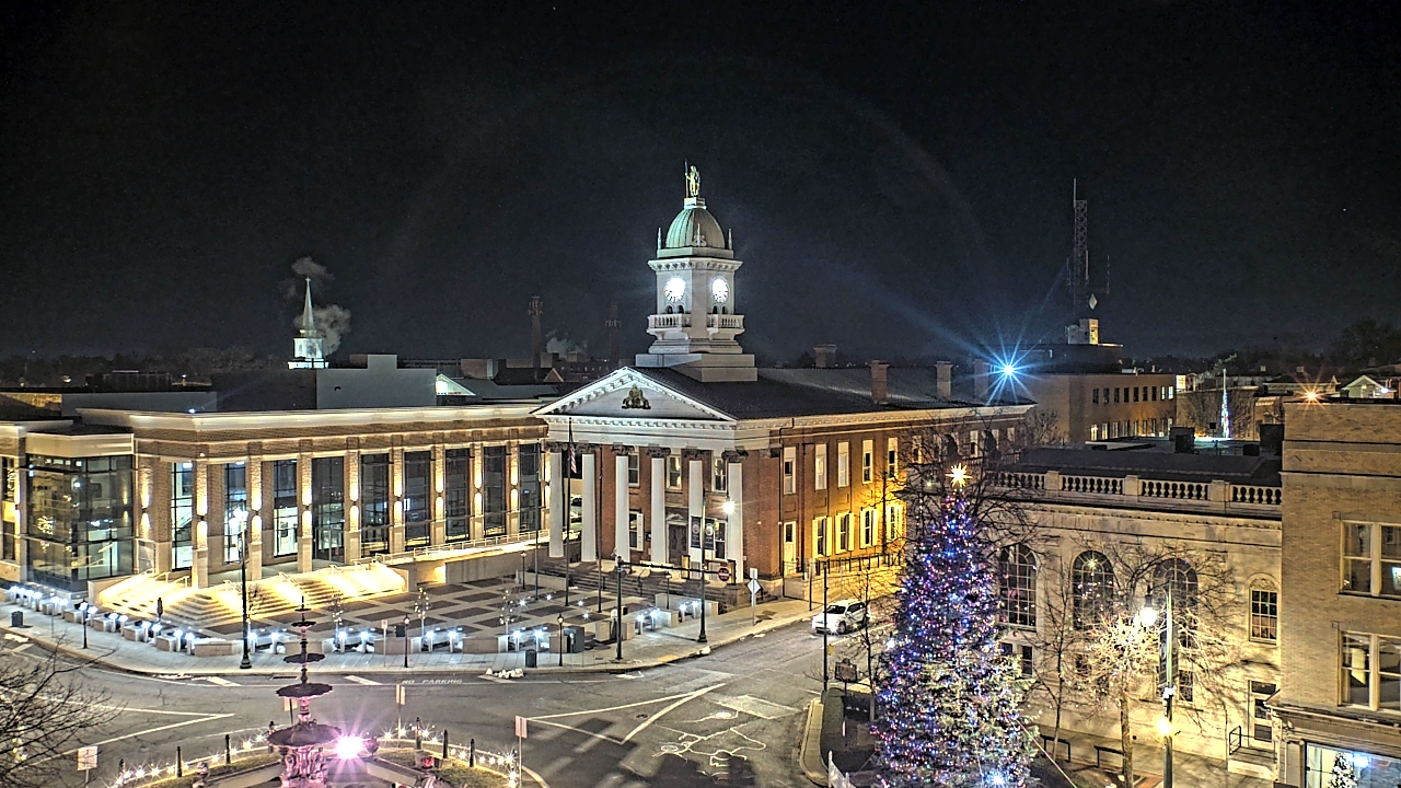 Thumbnail for current weather camera view from Franklin County 11-30 Visitors Center in Chambersburg, Pennsylvania