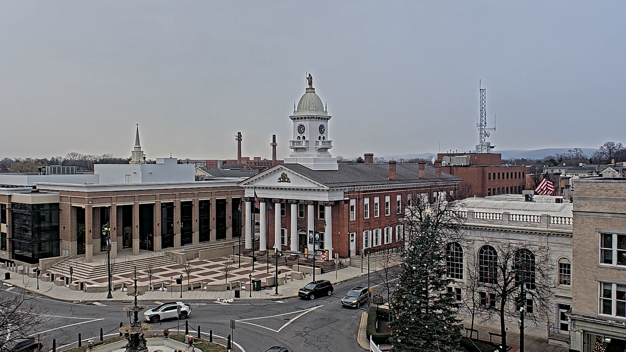 Thumbnail for current weather camera view from Franklin County 11-30 Visitors Center in Chambersburg, Pennsylvania