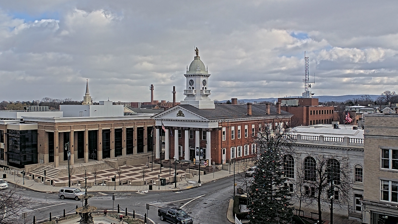 Thumbnail for current weather camera view from Franklin County 11-30 Visitors Center in Chambersburg, Pennsylvania