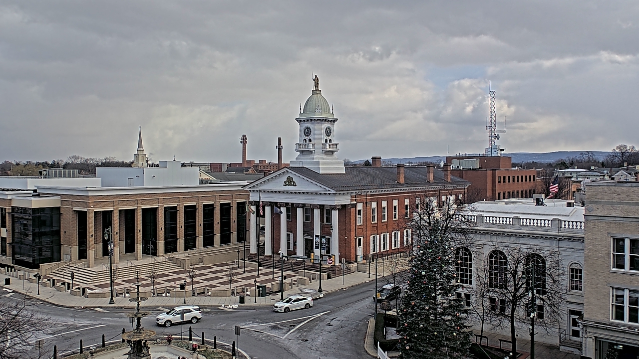 Thumbnail for current weather camera view from Franklin County 11-30 Visitors Center in Chambersburg, Pennsylvania