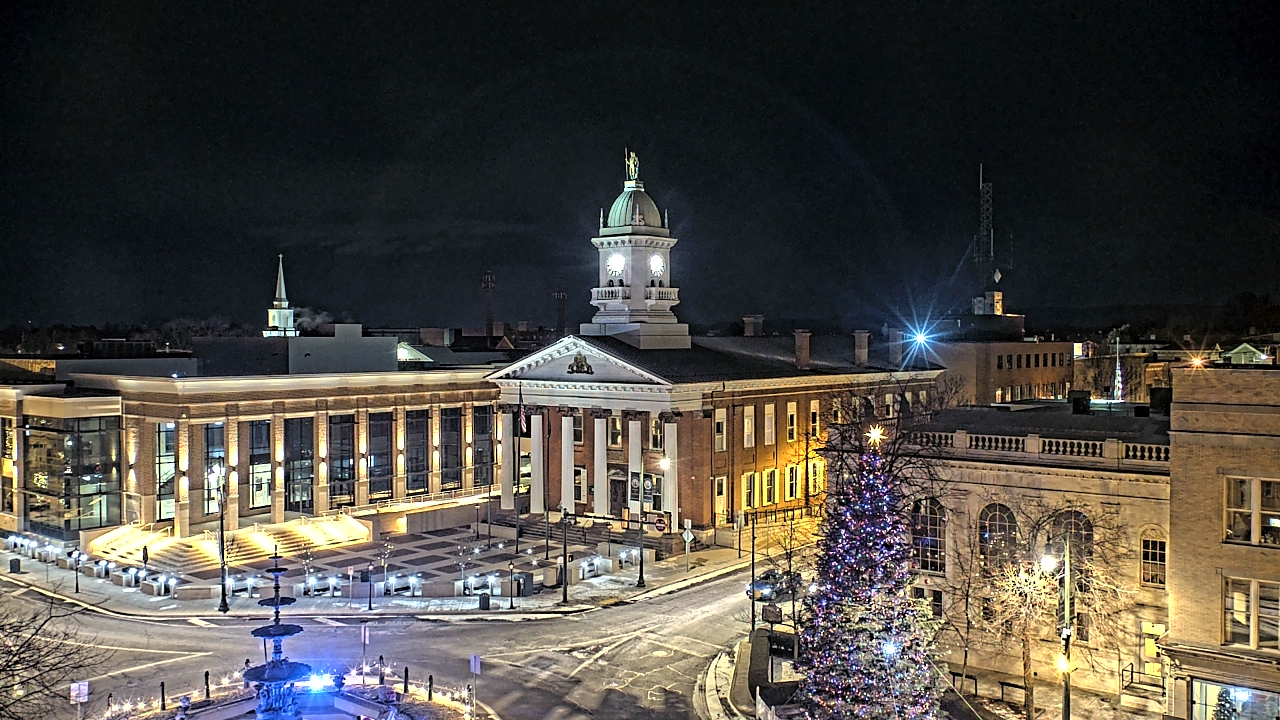 Thumbnail for current weather camera view from Franklin County 11-30 Visitors Center in Chambersburg, Pennsylvania