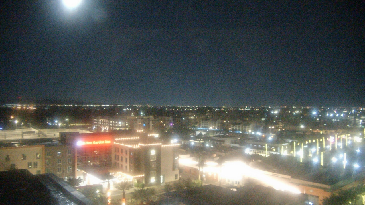 Thumbnail for current weather camera view from Chandler Courthouse Plaza in Chandler, Arizona