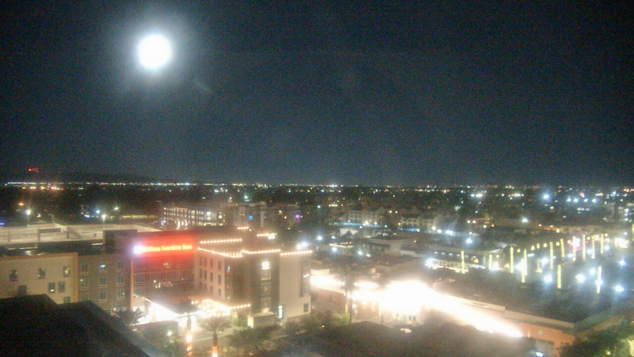 Thumbnail for current weather camera view from Chandler Courthouse Plaza in Chandler, Arizona