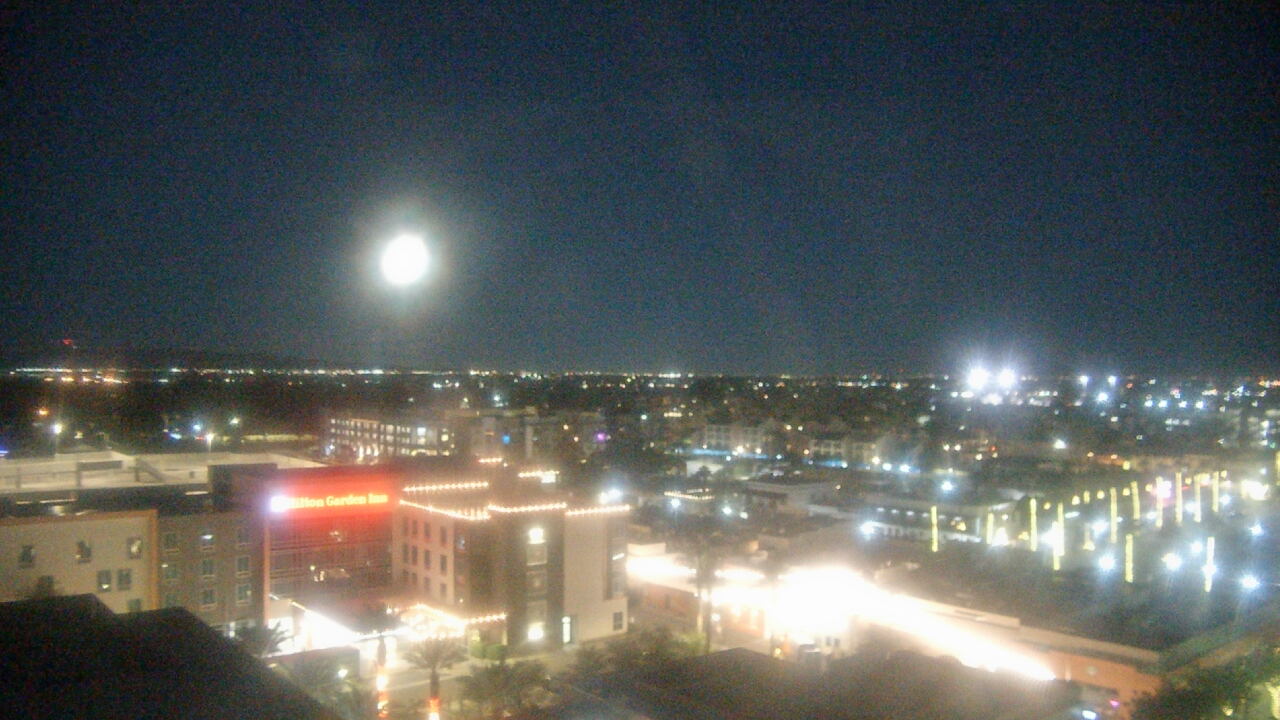Thumbnail for current weather camera view from Chandler Courthouse Plaza in Chandler, Arizona