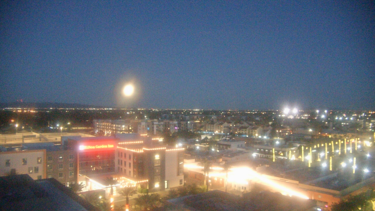 Thumbnail for current weather camera view from Chandler Courthouse Plaza in Chandler, Arizona