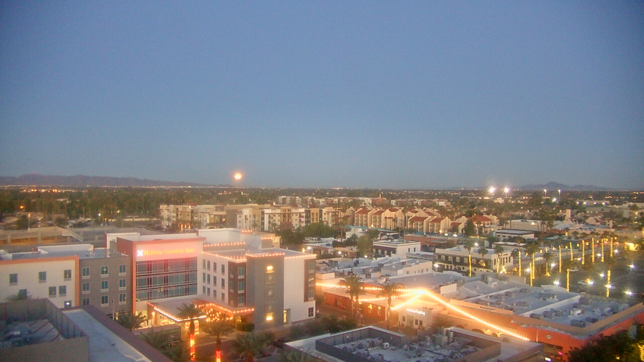 Thumbnail for current weather camera view from Chandler Courthouse Plaza in Chandler, Arizona