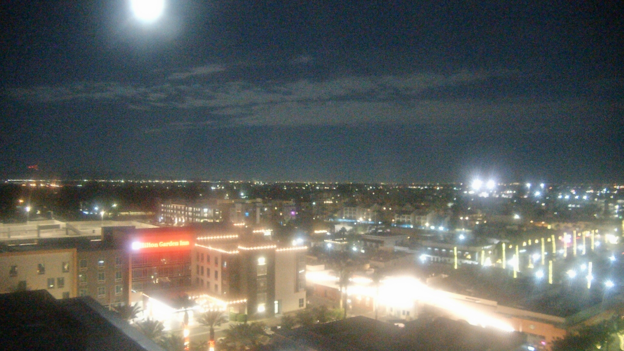 Thumbnail for current weather camera view from Chandler Courthouse Plaza in Chandler, Arizona