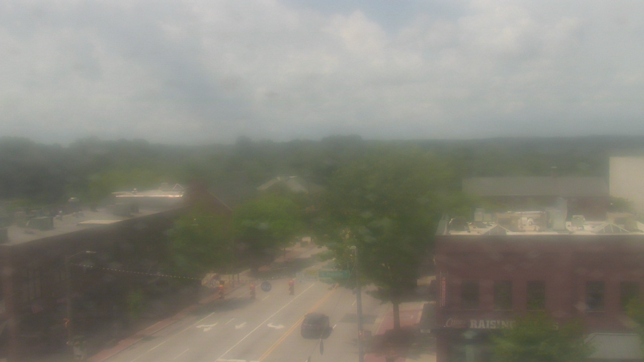 Thumbnail for current weather camera view from Top of the Hill Restaurant in Chapel Hill, North Carolina
